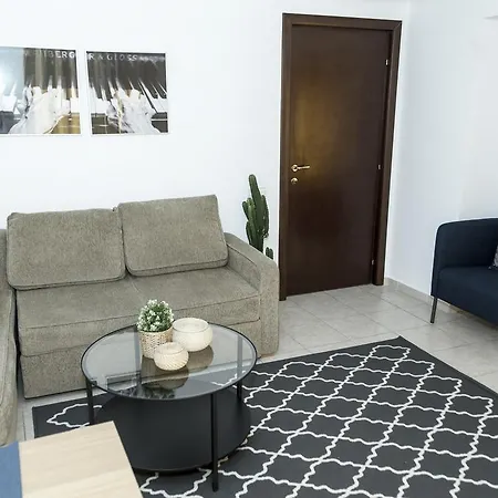 Charming Spacious Central *