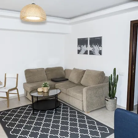 Charming Spacious Central * Bucarest