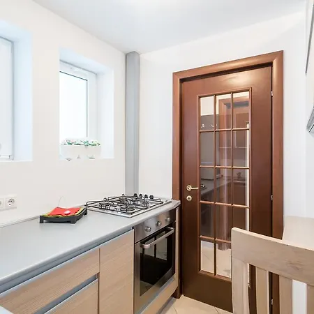 Charming Spacious Central Apartamento *