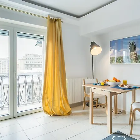 Charming Spacious Central *